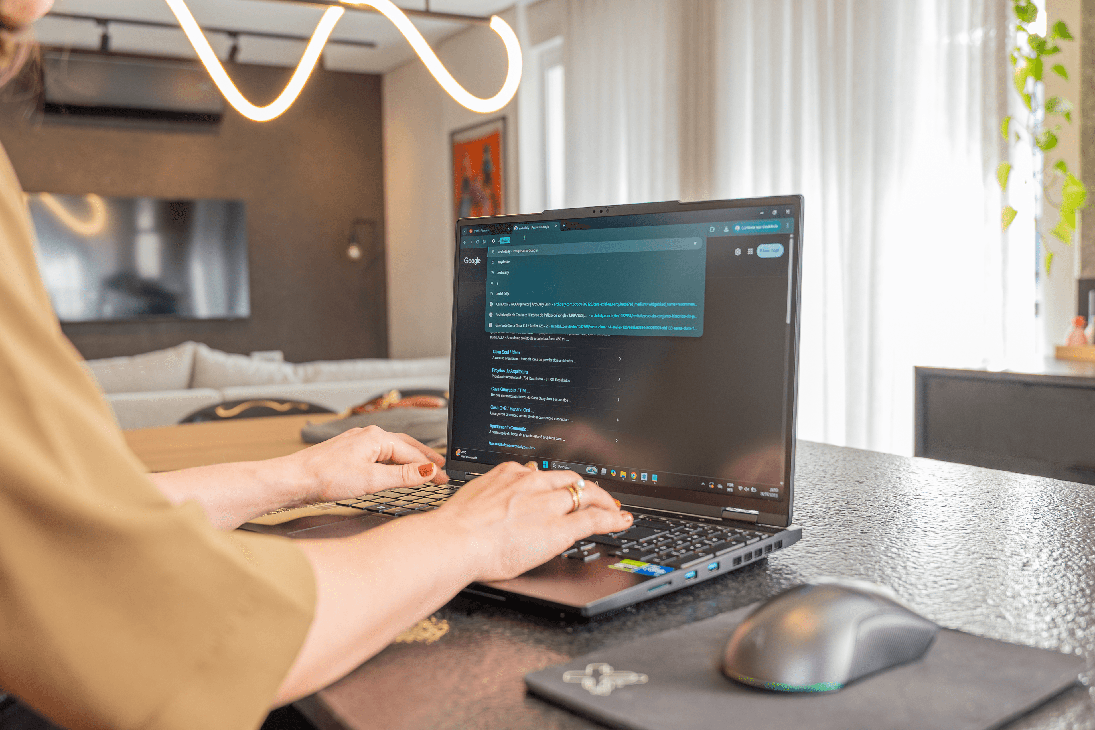 Quantas abas abertas o seu notebook aguenta sem travar?